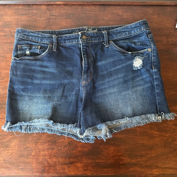 Universal Thread High Rise Shortie - Picture 1 of 5